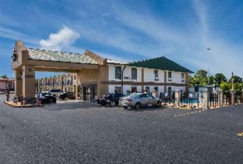 Quality Inn image 11