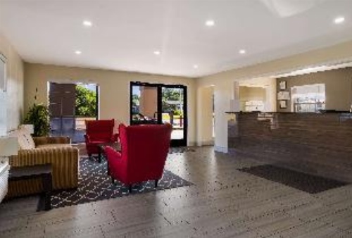 Quality Inn image 8