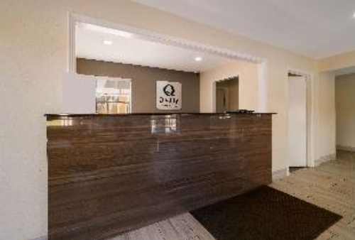 Quality Inn image 9
